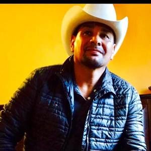 Meet your Posher, Armando